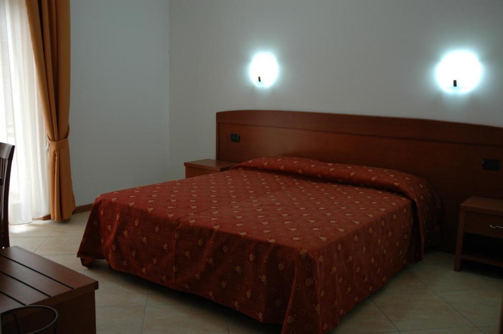 Real Asturias Hotel Acquappesa Camera foto